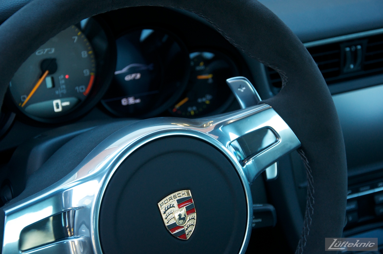 Lüfteknic Porsche 991 GT3 steering wheel and PDK shifter levers